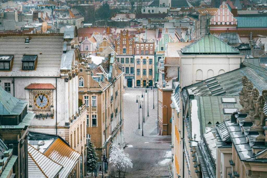 вид на місто з даху будівлі